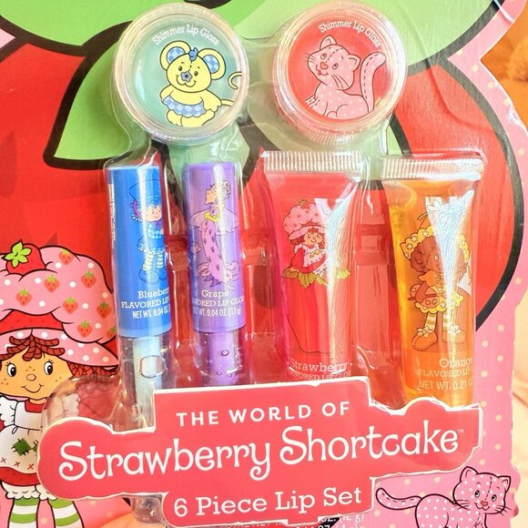 Strawberry Shortcake Lip Gloss And Scented Nail Poleish Set Bundle - Picture 6 of 7